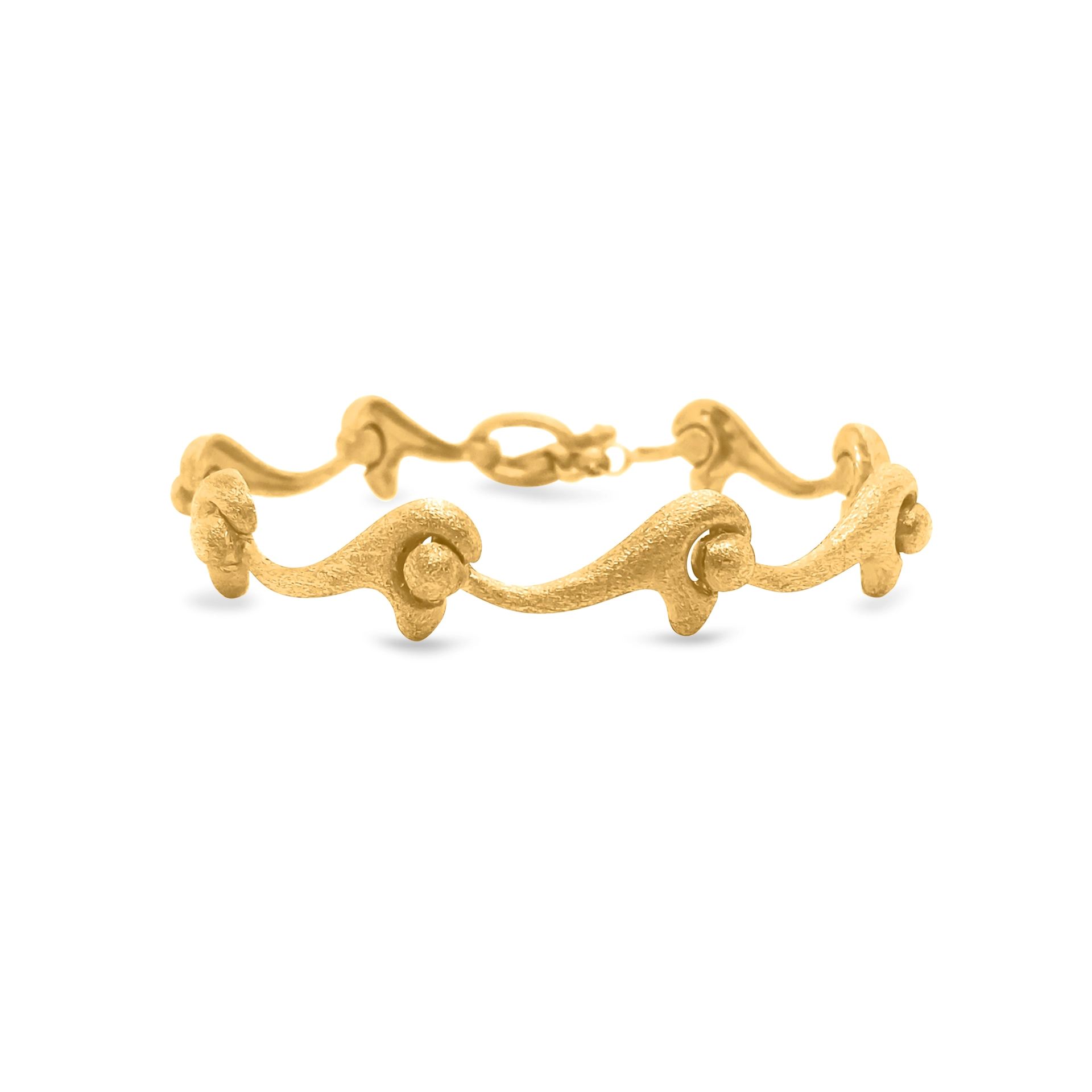 Bracelet in brushed finish