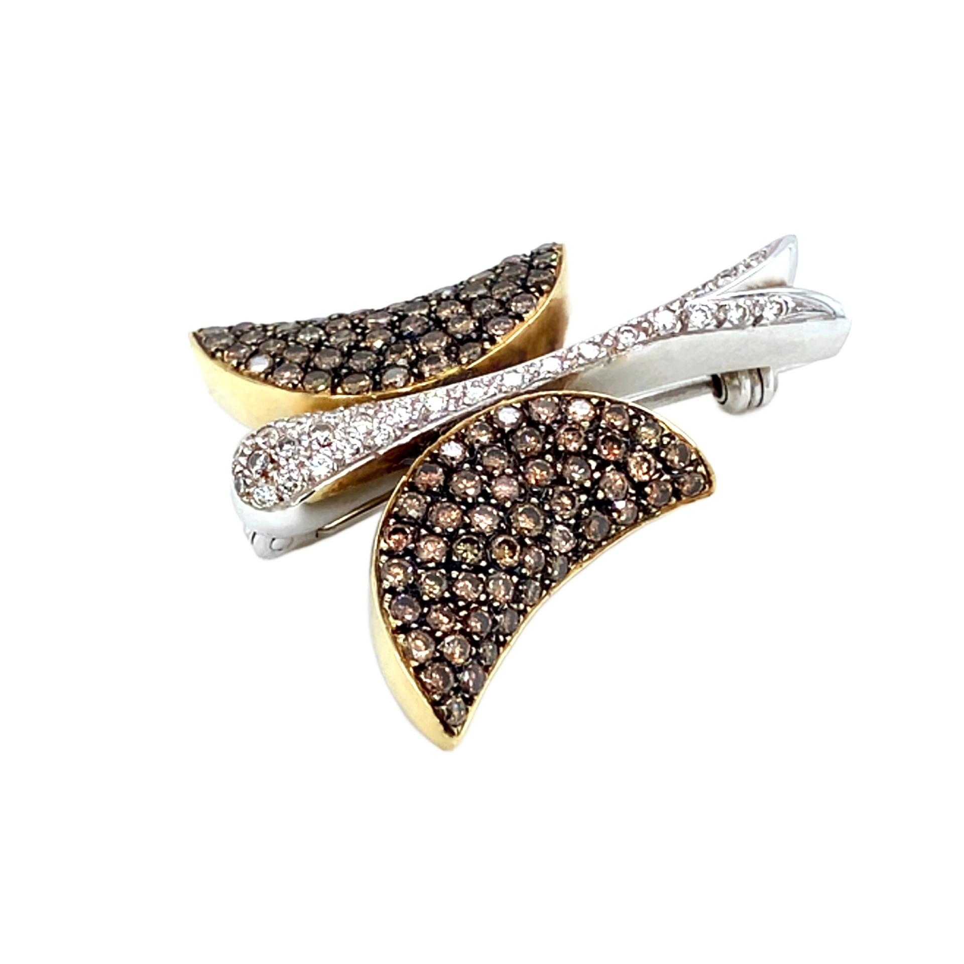 BROOCH WITH COGNAC DIAMONDS
