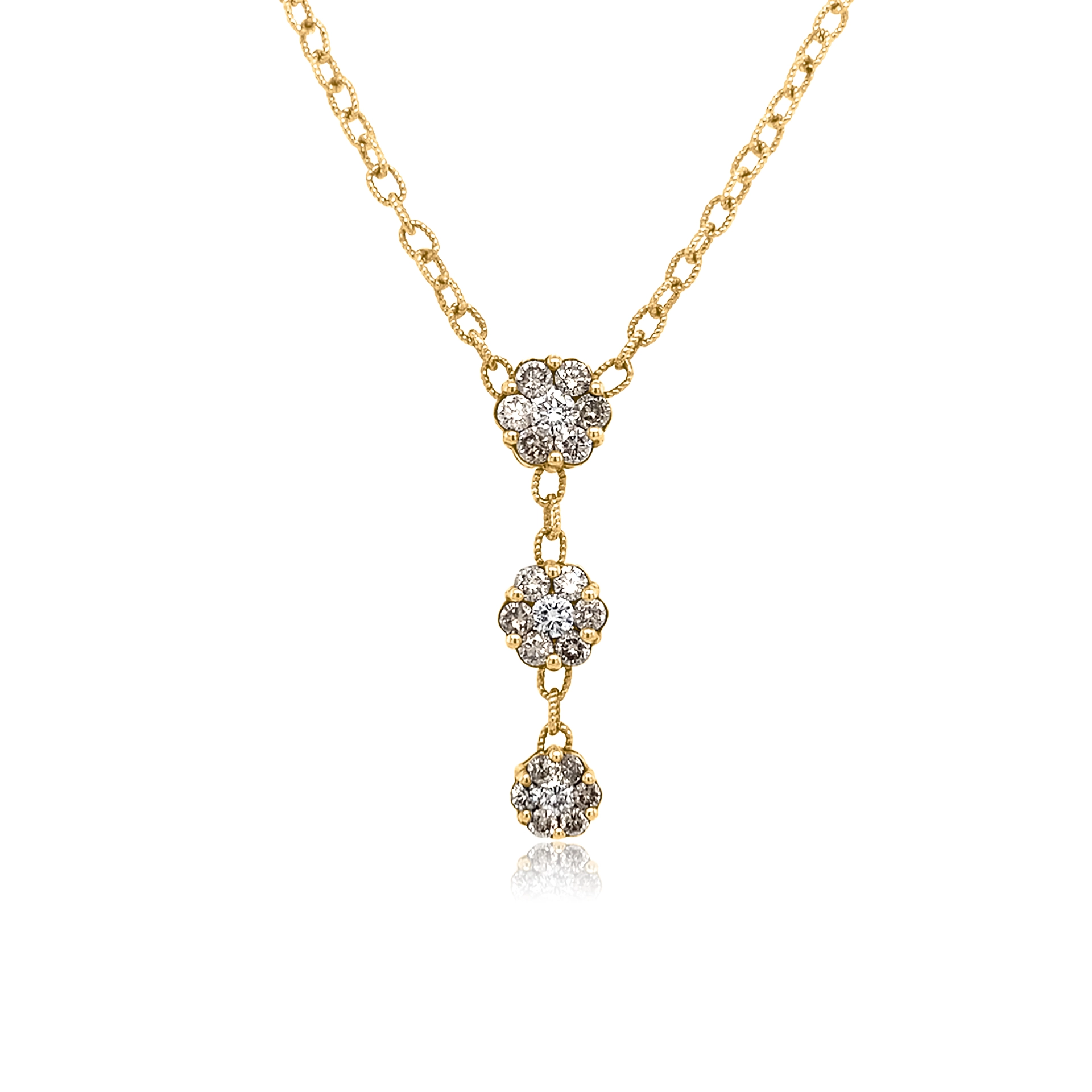 Pendant with rosettes