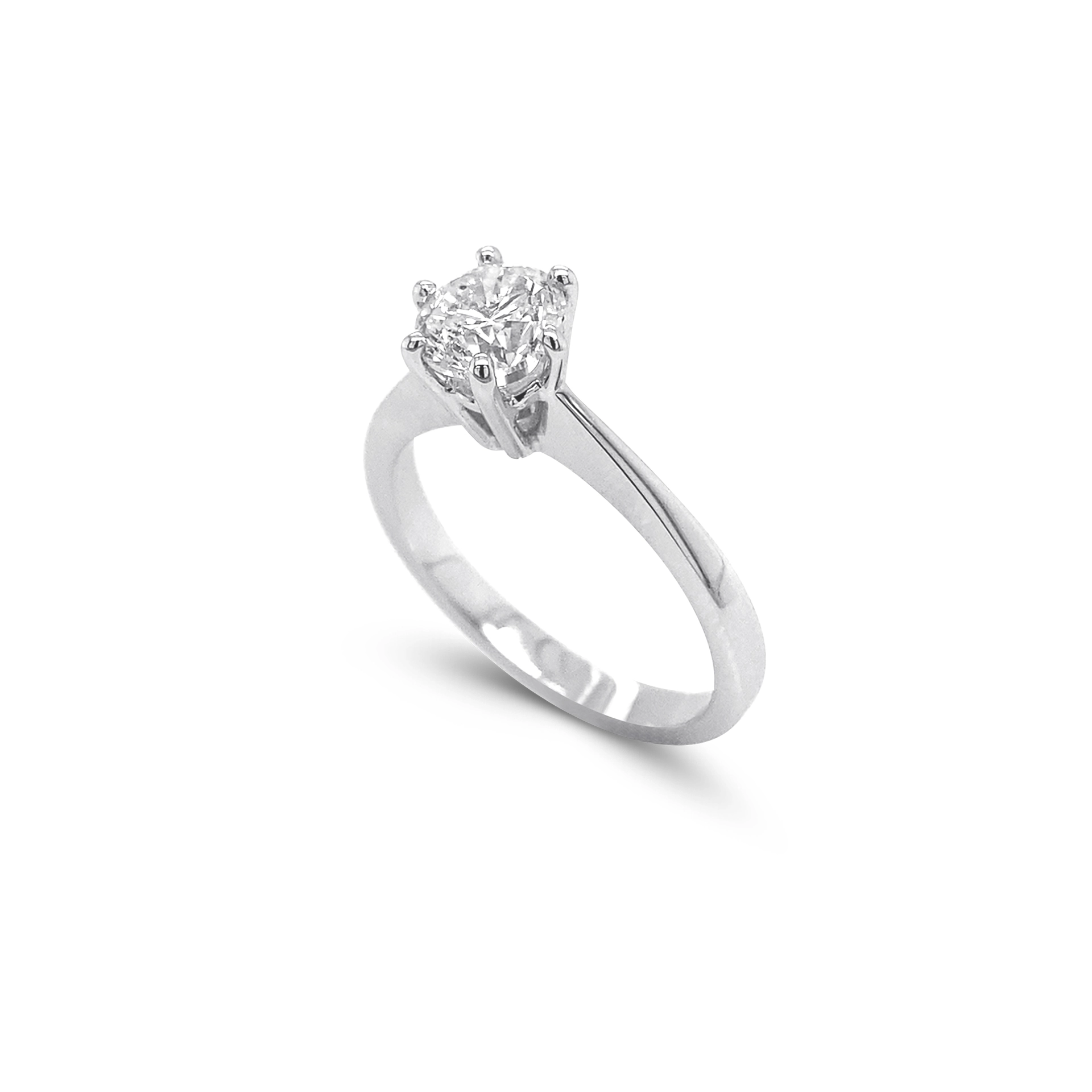 Solitaire ring 
