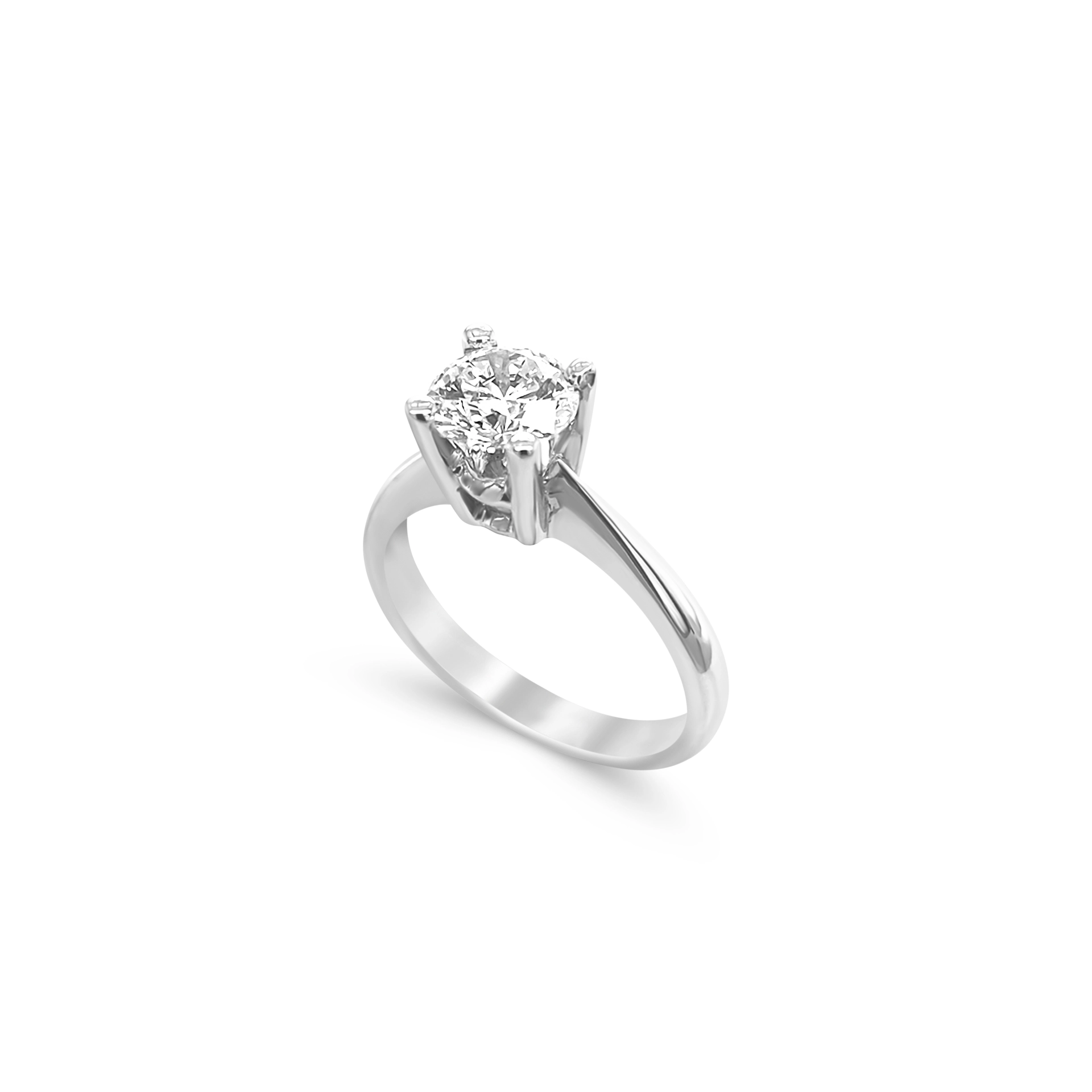 Solitaire ring